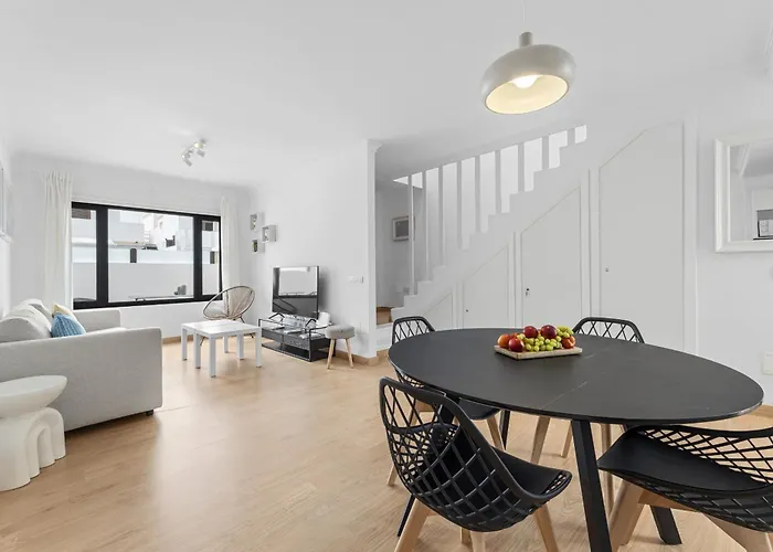 Holiday home Casahost Casa Hola *